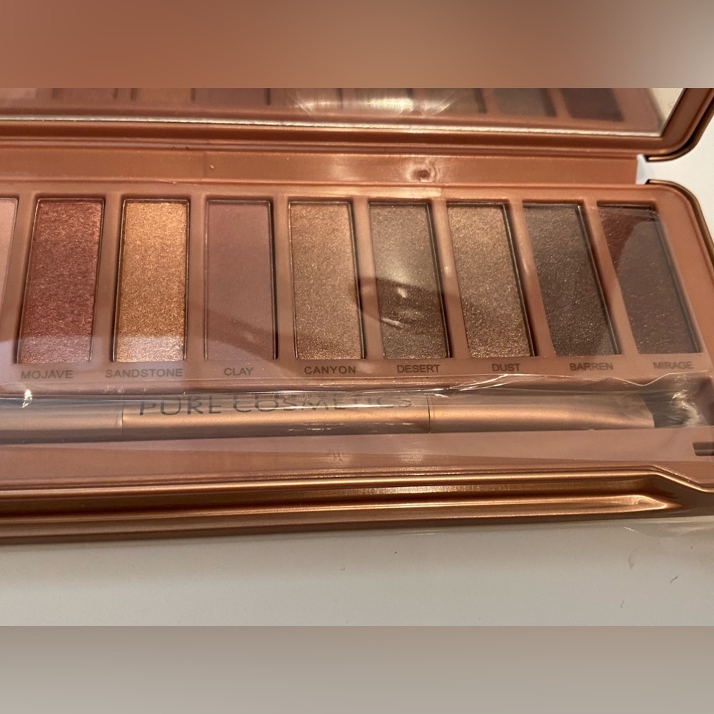 Pure Cosmetics Buff Collection Palette NEW